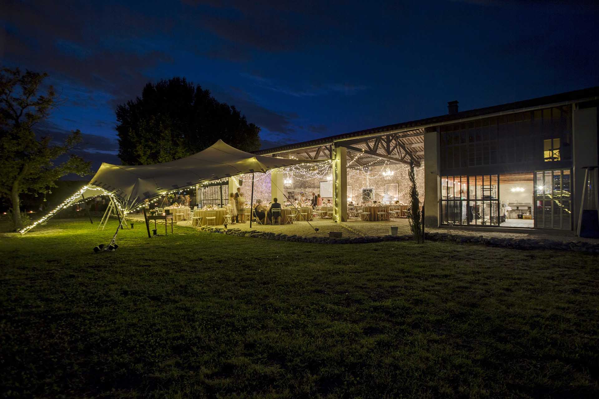 Location tente de réception Mariage événement tente Stretch Provence Avignon Vaucluse